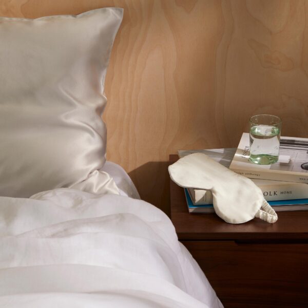 Free Mulberry Silk Eyemask - Image 31