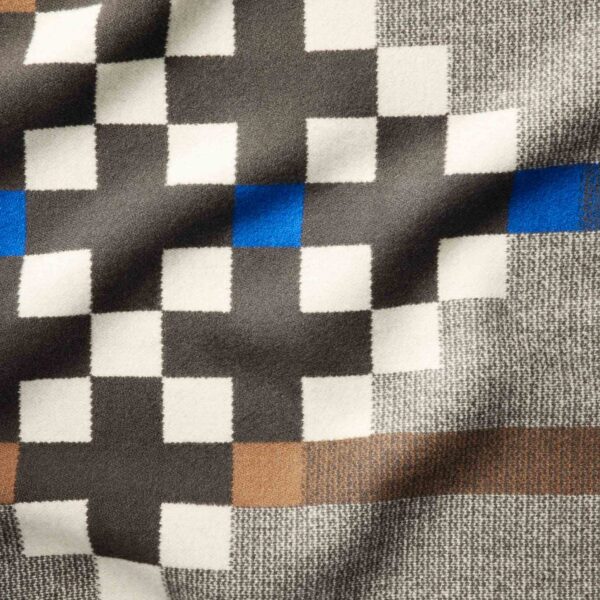 Pendleton Pattern Throw ﻿Blanket - Last Call - Image 4