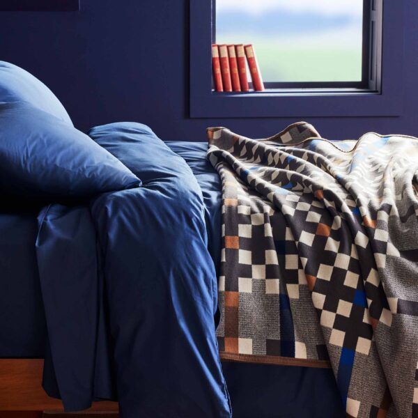 Pendleton Pattern Throw ﻿Blanket - Last Call - Image 5