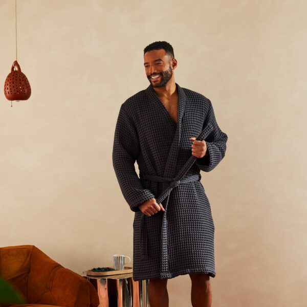 Test Dreamweave Waffle Robe - Image 8