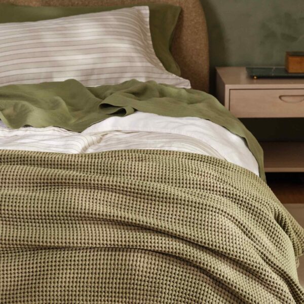 Dreamweave Waffle Bed Blanket - Image 6