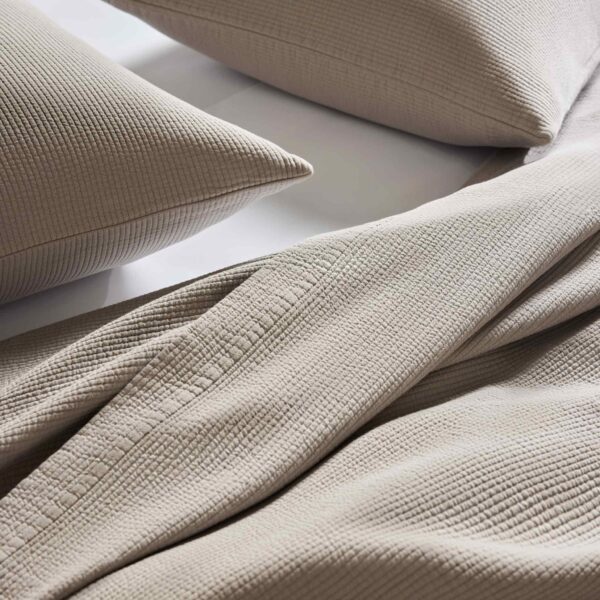 Ribbed Matelasse Quilt Set - Image 8