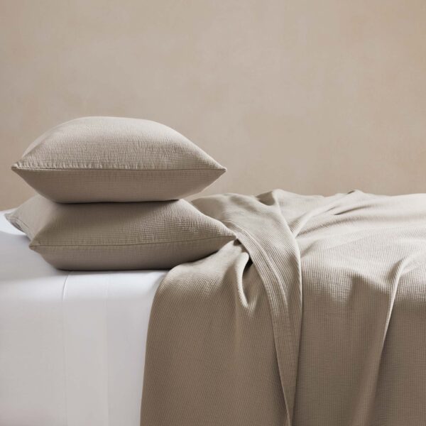 Ribbed Matelasse Quilt Set - Image 7