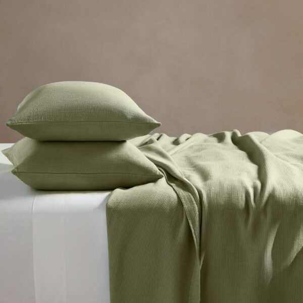 Ribbed Matelasse Quilt Set - Image 21