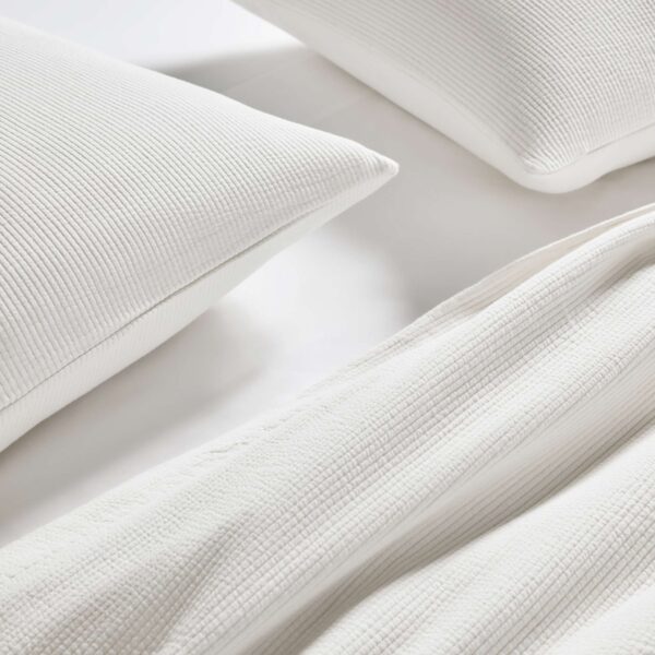 Ribbed Matelasse Quilt Set - Image 10