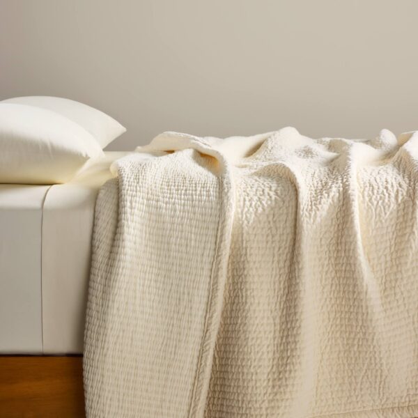 Dabito Ribbed Chenille Quilt - Last Call - Image 3